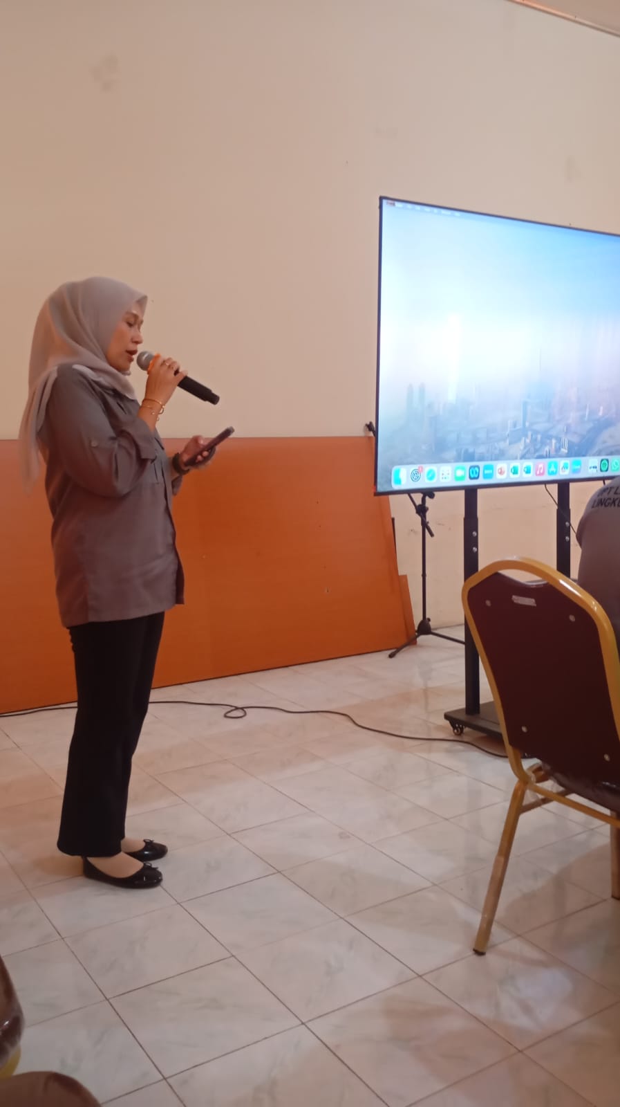 Rapat 4