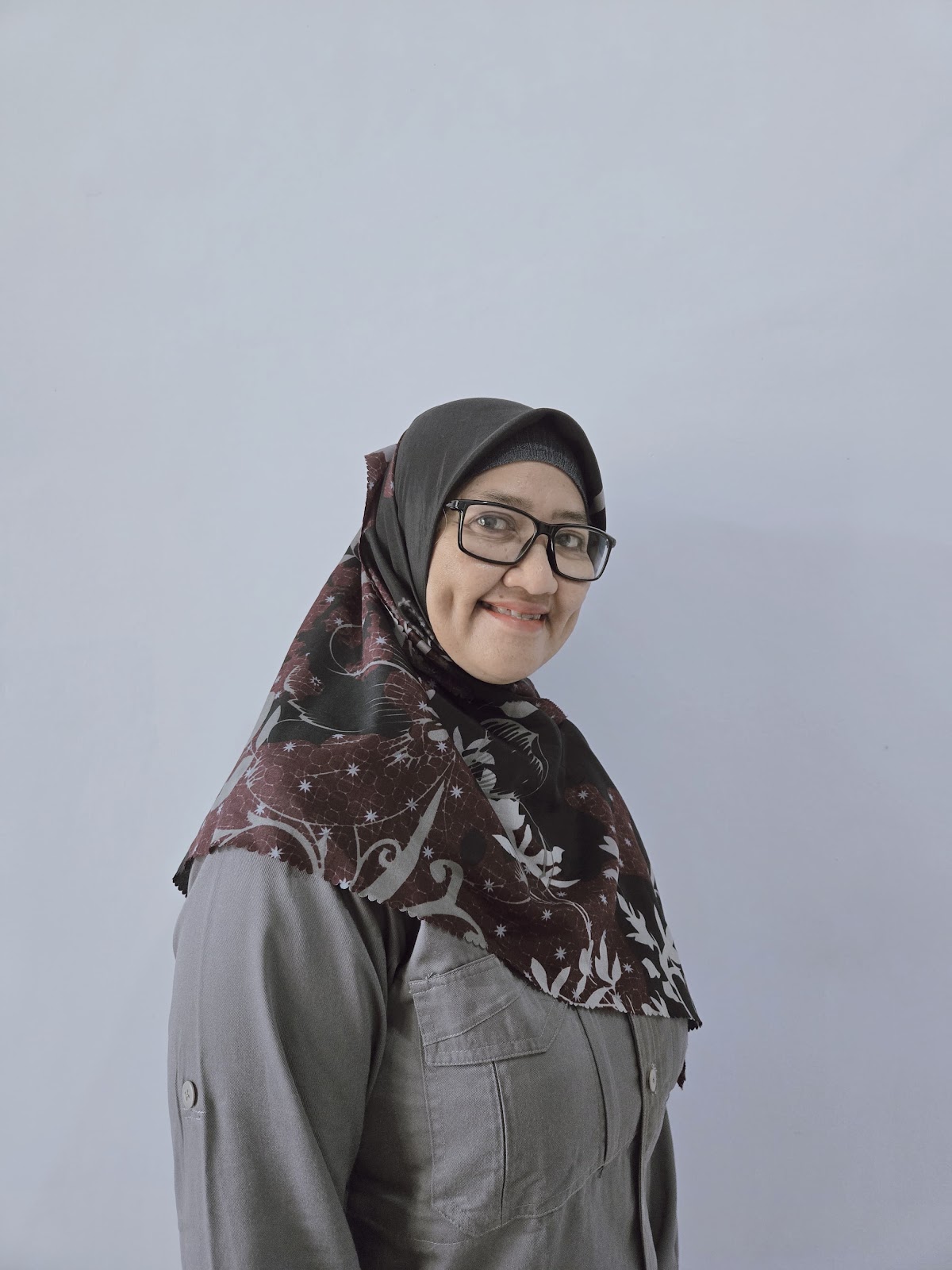 YUNI ARIESYANTI DARMAT, SE